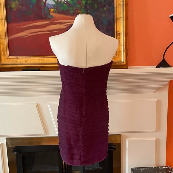 Alice + Olivia size medium strapless feather mini dress in magenta - Picture 7 of 11